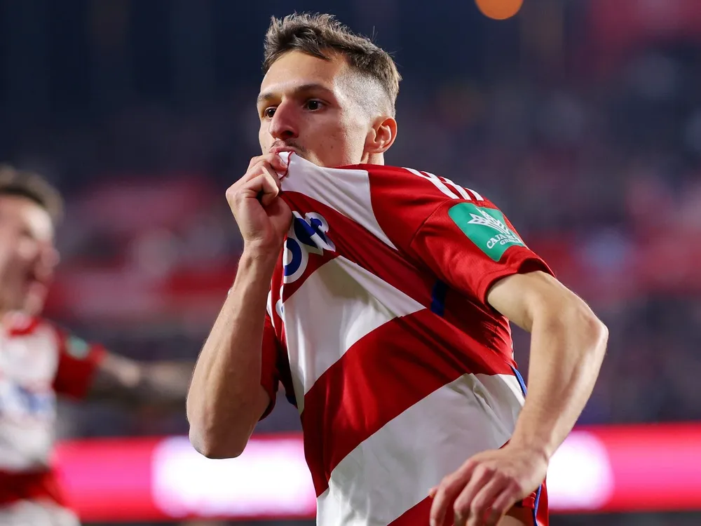 Bryan Zaragoza llega al Bayern.