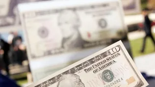 Precio del dólar inició el año en baja