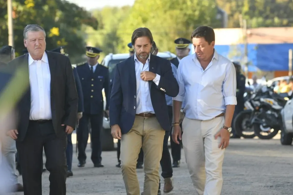 El presidente Lacalle Pou a su llegada a San Bautista