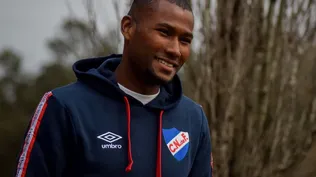 Las primeras fotos de Paulo Vinicius con la indumentaria de Nacional