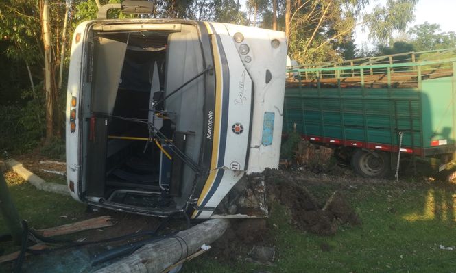 Así terminaron los vehículos tras el accidente