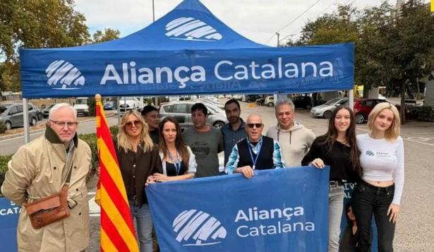 Alianza catalana empata con Junts y lo desplaza en la intención de voto.