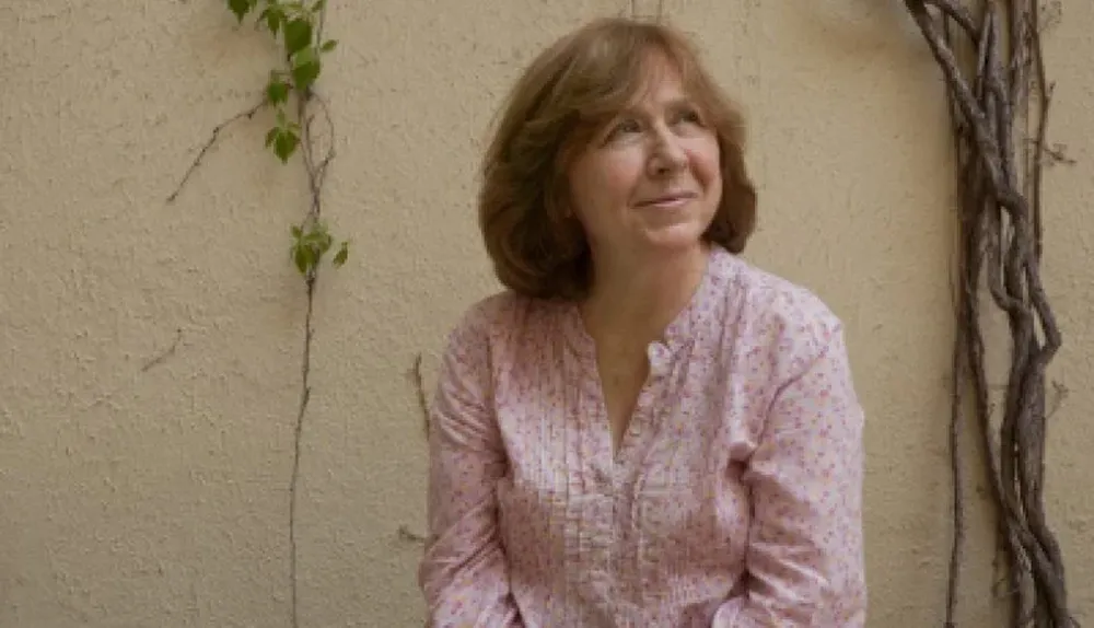 La periodista bielorrusa Svetlana Alexievich puede ser la sorpresa