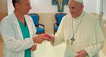 El médico Sergio Alfieri con el papa Francisco