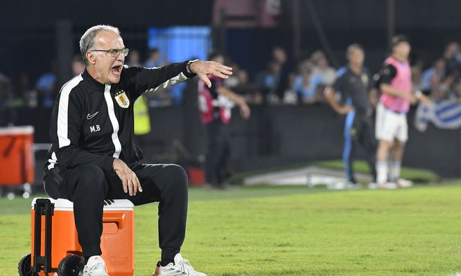 Marcelo Bielsa técnico de la selección uruguaya