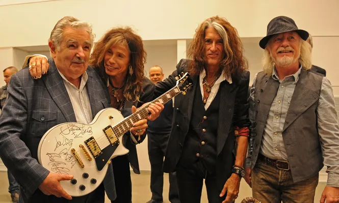 Aerosmith con José Mujica en su visita a Uruguay en 2013
