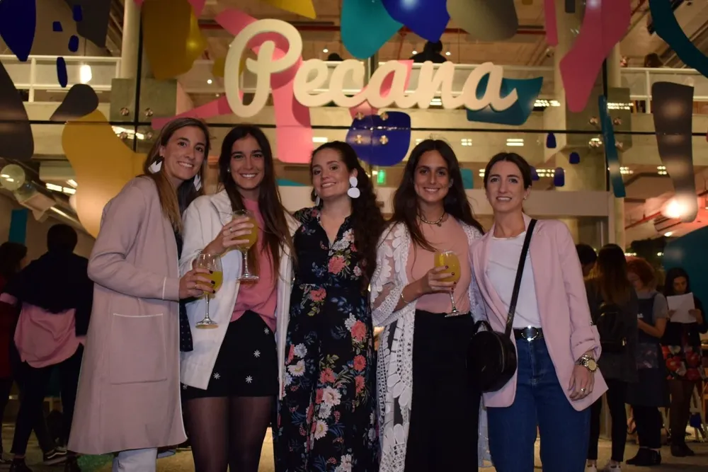 Mikaela Barbieri,Pilar Fernández,Sofia Muñoz, Cecilia Giambruno y Magdalena Oneill