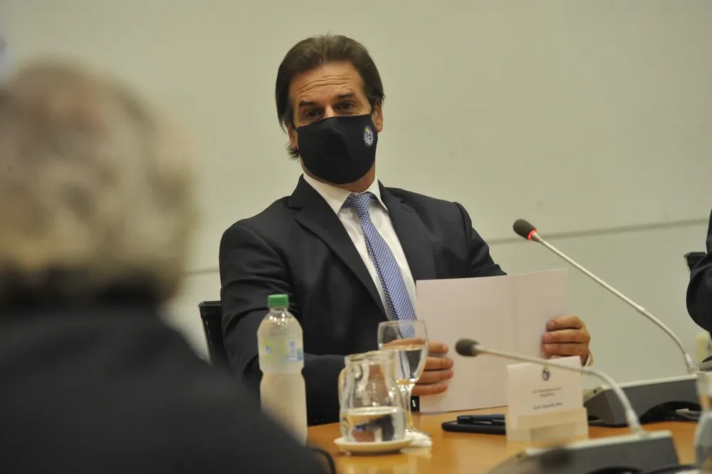 El presidente recibió a senadores de todos los partidos