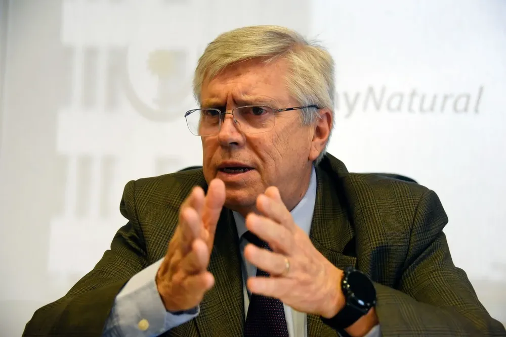 Tabaré Viera se refirió a la situación de Adrián Peña