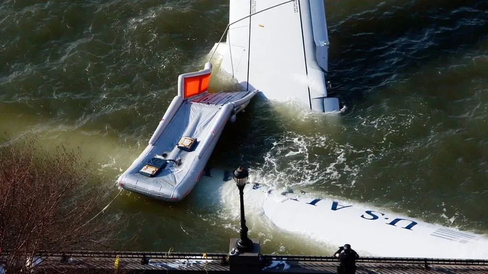 El nullMilagro en el Hudsonnull fue llevado a la pantalla grande por el director Clint Eastwood.