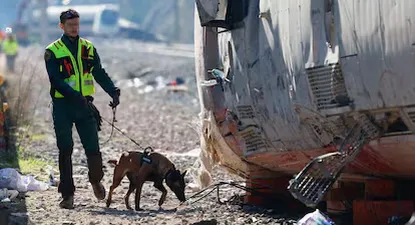 Adif aclara que sólo retiró piezas del accidente de Adamuz que no se llevó la Guardia Civil y la CIAF