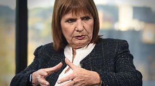 Patricia Bullrich presentó la Ley Antibarras: Nos permitirá terminar con la violencia
