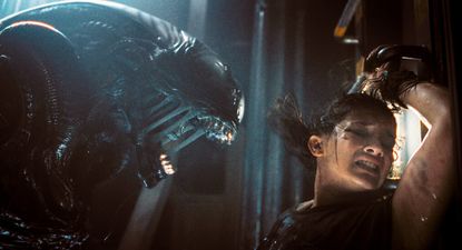 primeras reacciones de lo nuevo del uruguayo fede alvarez: alien romulus es una de las peliculas del ano