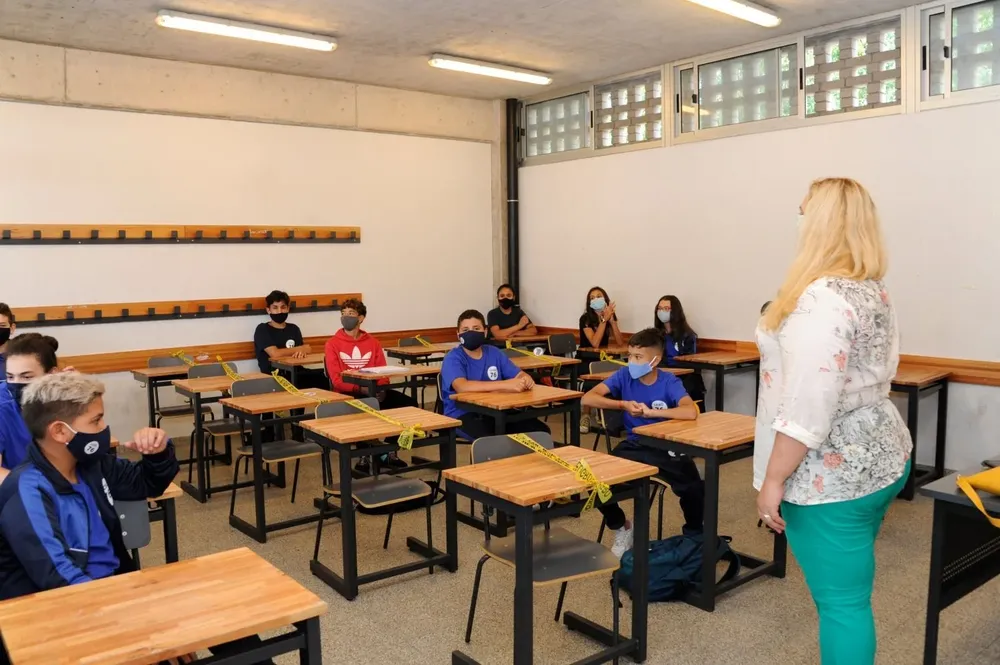 La revalorización de los materiales impresos no se contrapone a los disponibles en línea, sino son recursos complementarios