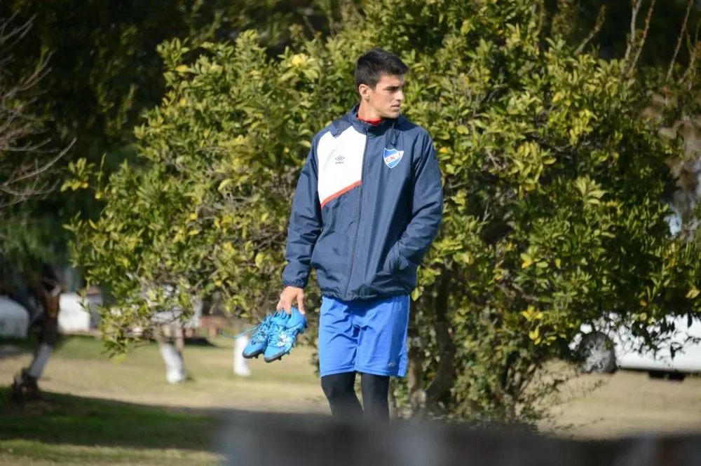 Primer día de Matías Malvino en Los Céspedes