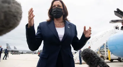 La independencia judicial es crítica para la salud de una democracia y para tener una economía fuerte, acotó Harris