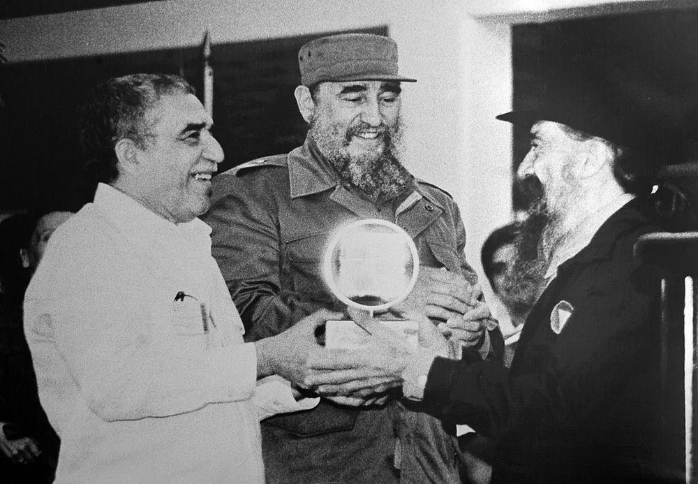 Gabriel García Márquez con Fidel Castro.
