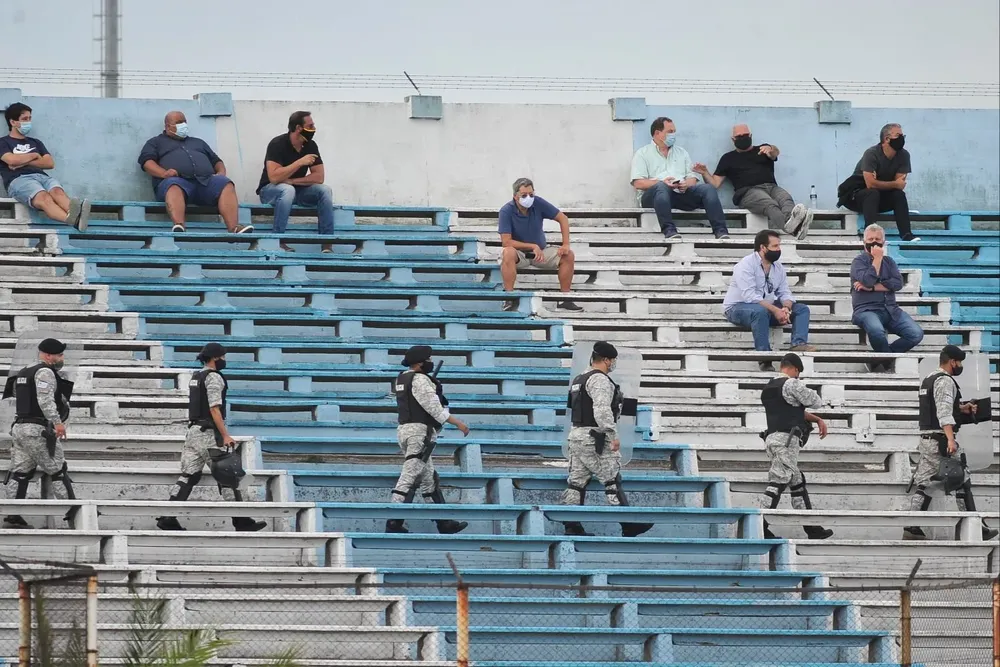 Según el sociólogo Leonardo Mendiondo este aumento de violencia se comenzó a ver reflejado en las barras bravas desde 2009 o 2010