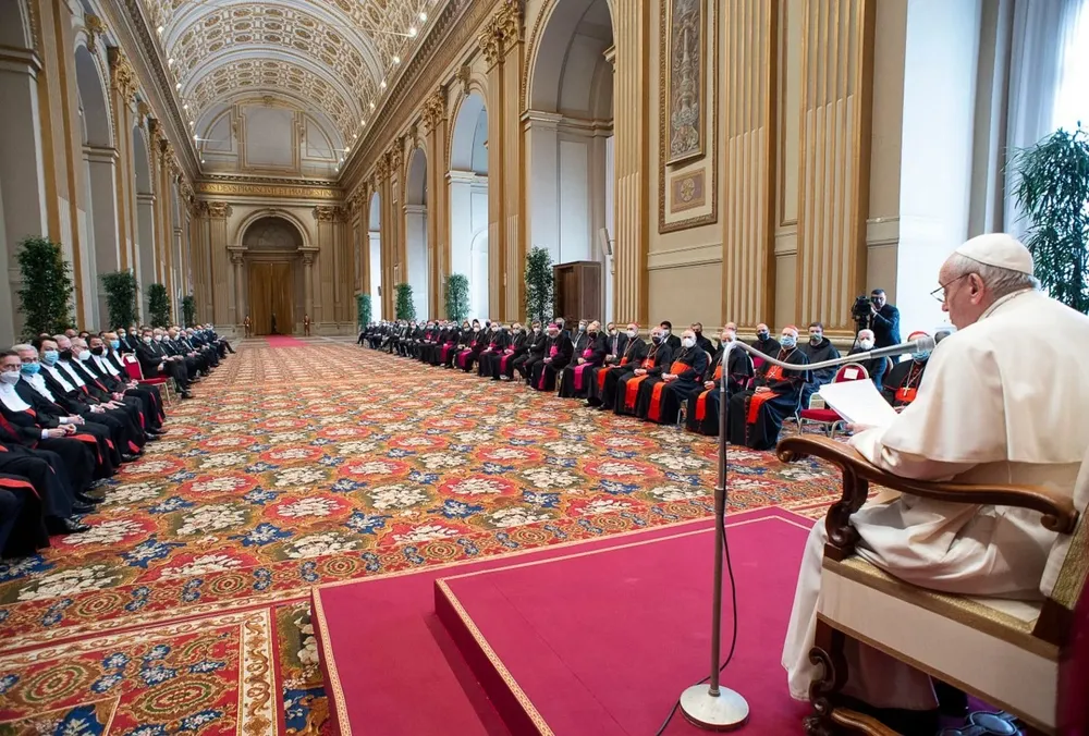 Presentación del papa Francisco con motivo de la inauguración de un nuevo año judicial para el Tribunal del Estado de la Ciudad del Vaticano, creado en 1929.