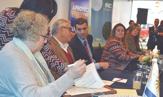 Colonos accederán a créditos del BROU con garantía estatal