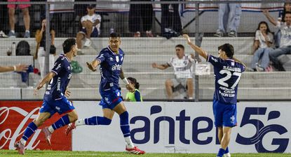 Julián Millán celebra su gol contra Progreso