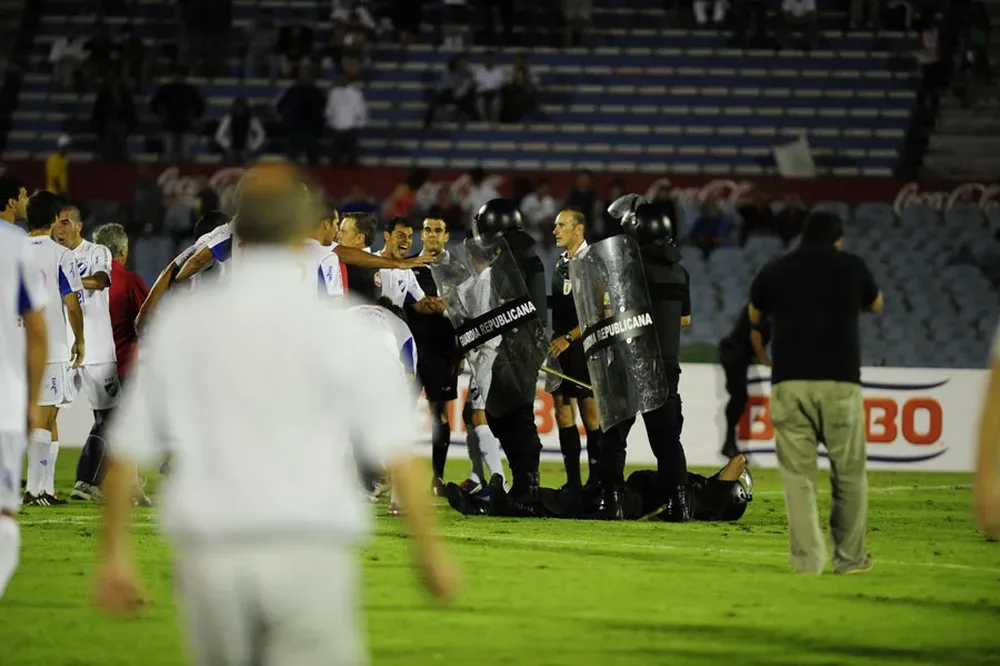 Decenas de futbolistas fueron indagados por la justicia