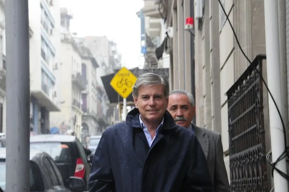 Charleta Guldenzoph al ingresar el juzgado penal.