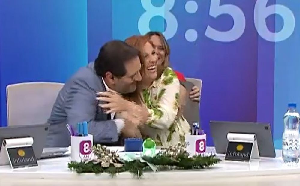 El momento del anuncio en Canal 4