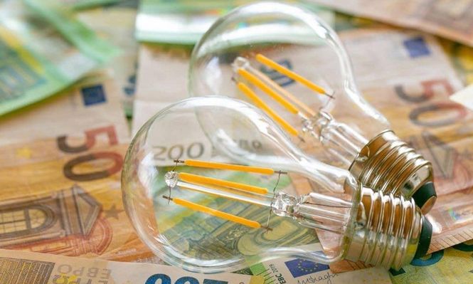 Cae a su mínimo el precio de la electricidad el sábado en España