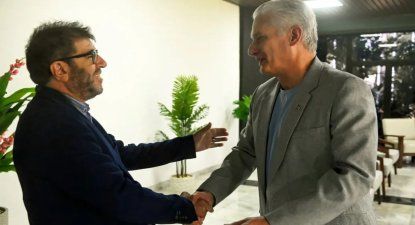El Observador | Fernando Pereira y Miguel Díaz-Canel en un encuentro que mantuvo el Frente Amplio en Cuba