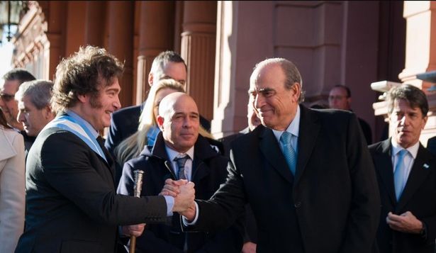 El Gobierno se focaliza en la eliminación de las PASO y prepara un discurso anti casta para conseguirlo