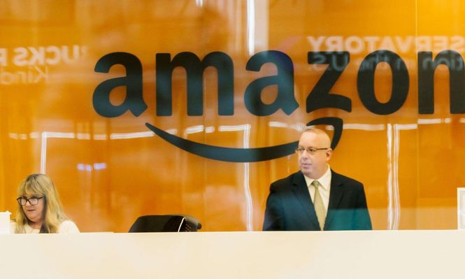 Amazon anunció el despido de miles de trabajadores por el desarrrollo de la inteligencia artificial.