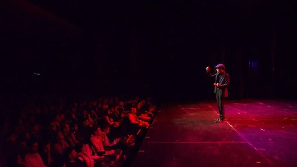 Juan Ignacio Busico en una conferencia