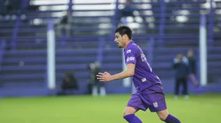 Guillermo De los Santos terminó lesionado en la rodilla