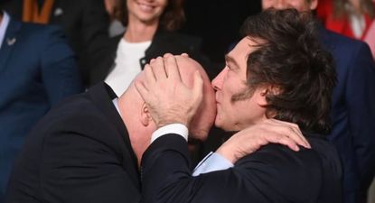 Javier Milei, presionado por el triángulo de hierro, bajó a José Luis Espert de la contienda en Buenos Aires