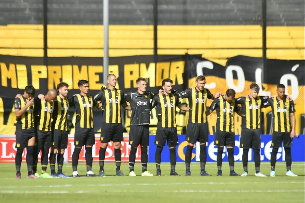 Peñarol derrotó a Cerro en el inicio del Apertura