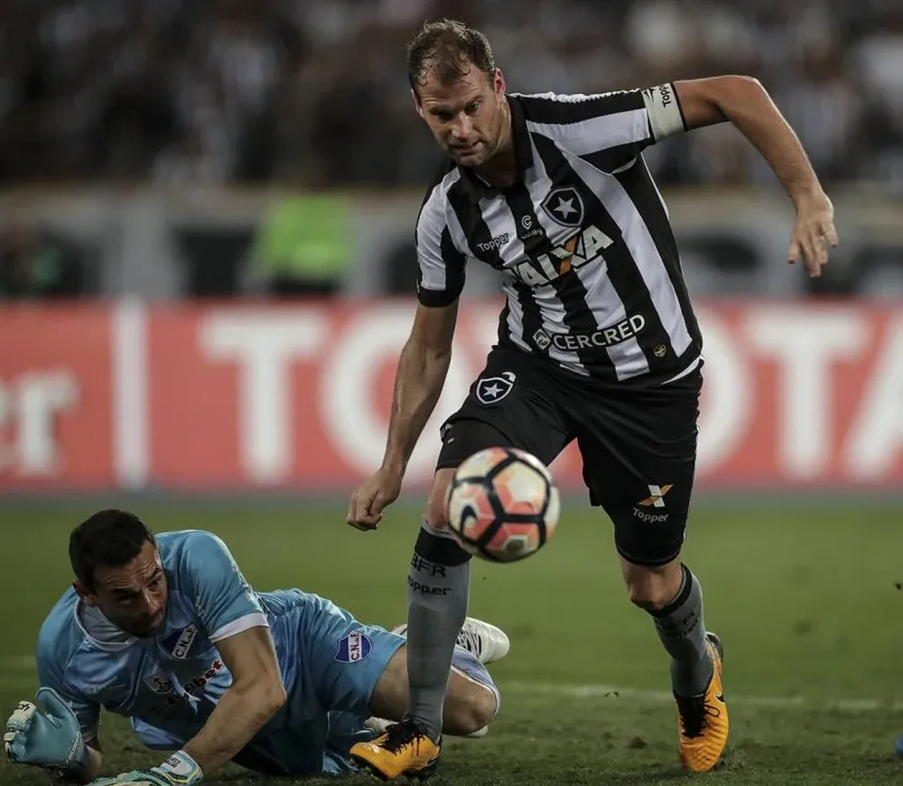 Joel Carli y Esteban Conde