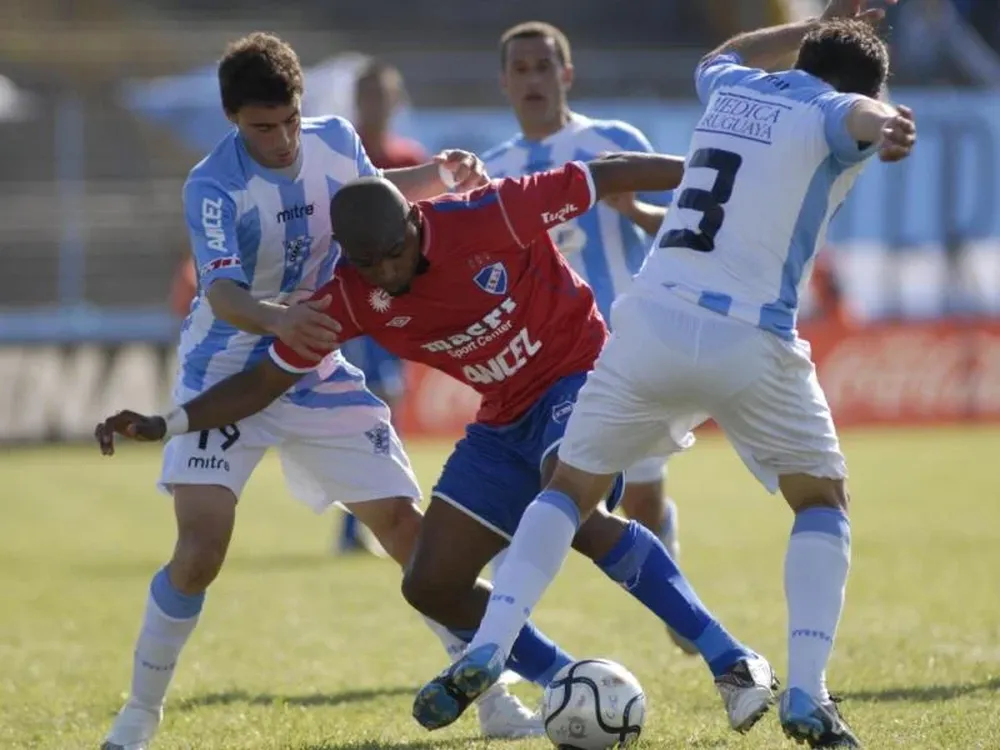 Nacional recibirá a Cerro en su casa tras visitar el Tróccoli en el Apertura.