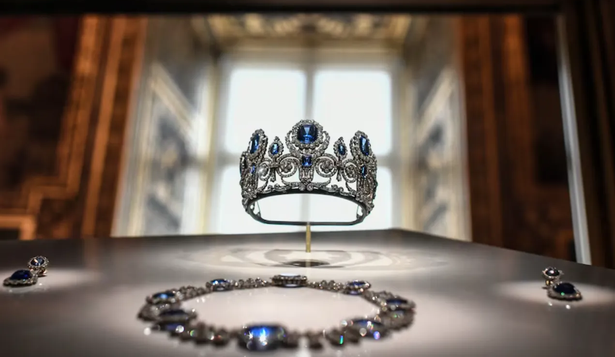 El Louvre tiene pocas chances de recuperar sus joyas en su estado original. En el mercado negro, las piezas son desarmadas e incluso las piedras preciosas vueltas a cortar para evitar que pueda identificarse su procedencia.&nbsp;