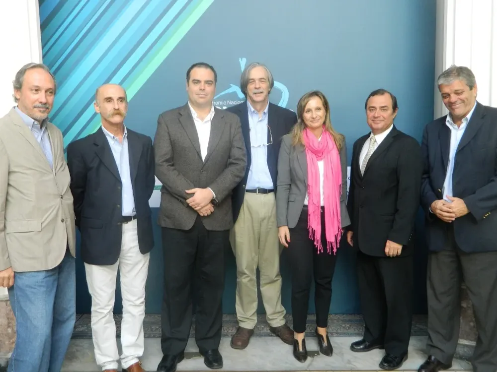 Aldo García, Jorge Naya, Christian Font, Omar Barreneche, Laura Raffo, Roberto Villamil y Claudio Piacenza