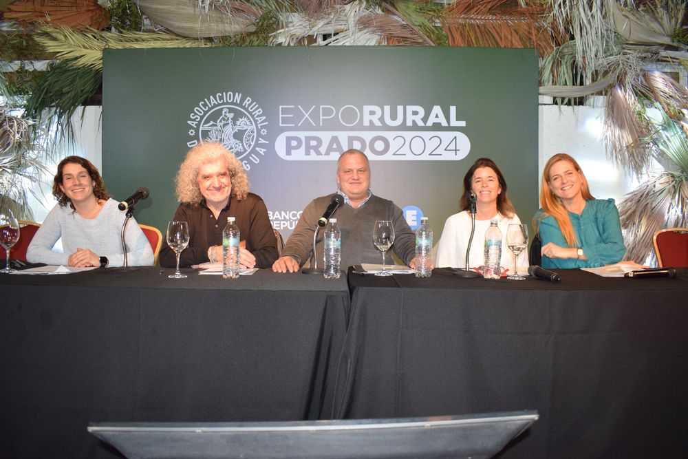 Expo Rural Prado: los integrantes del jurado del concurso de stands.
