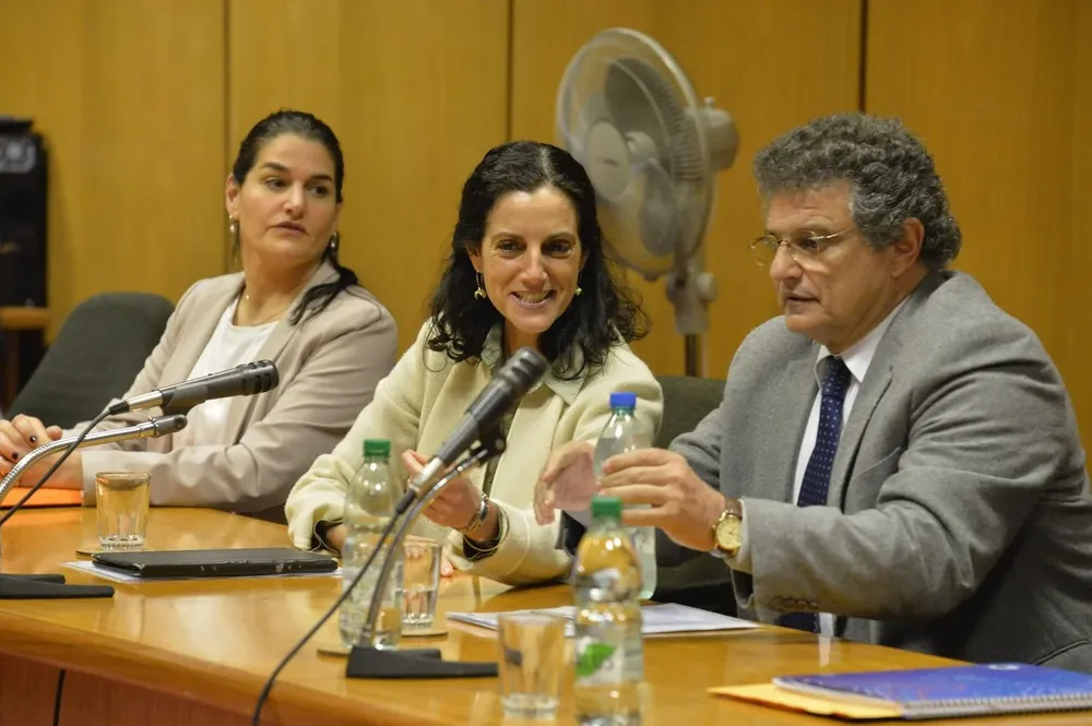 El equipo económico volvió al Parlamento por Rendición de Cuentas.