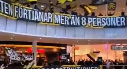 Los hinchas en el shopping