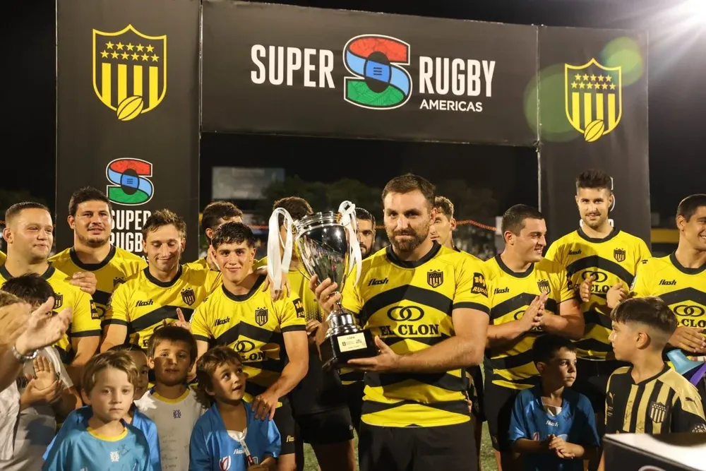 Peñarol se llevó la Copa 300 años de Montevideo