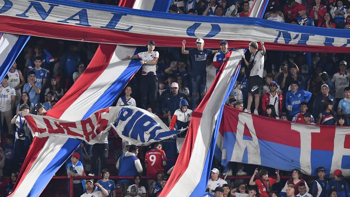 Los detalles de la pelea entre dos barras de Nacional que terminó con un herido en el partido con Defensor Sporting en el Parque; la AUF instruyó un expediente y la Policía investiga