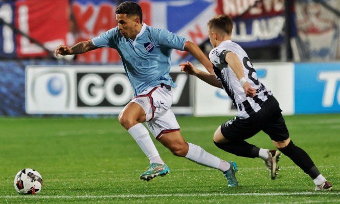 Oliva y Veglio en Wanderers vs Nacional en el Parque Viera