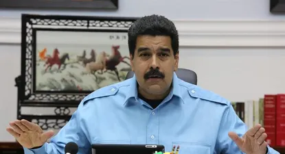 Bajan nota a Venezuela por riesgo  de default