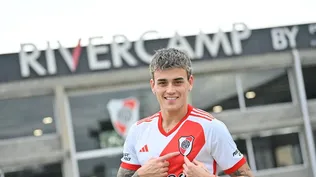 Nicolás Fonseca firmó contrato con River Plate argentino y fue presentado