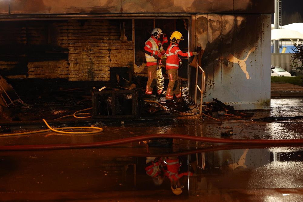 Incendio en las inmediaciones del Etihad.