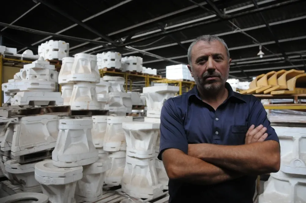 Trabajadores buscan reabrir la fábrica